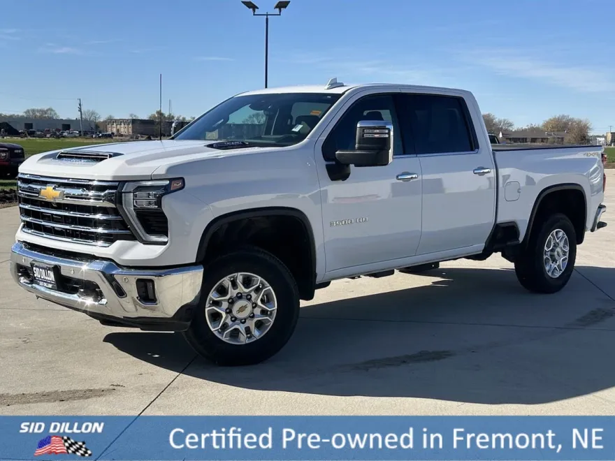 2024 Chevrolet Silverado 3500HD LTZ photo 1