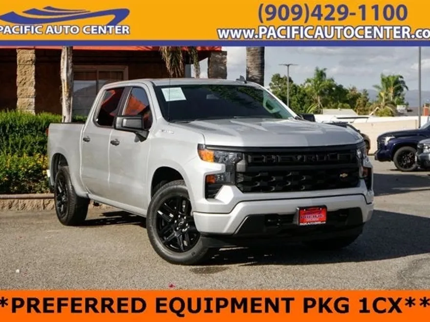 2022 Chevrolet Silverado 1500 Custom photo 1