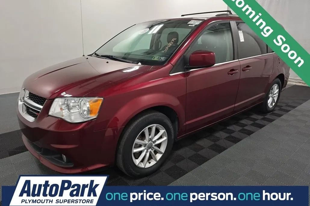 2019 Dodge Grand Caravan SXT photo 1