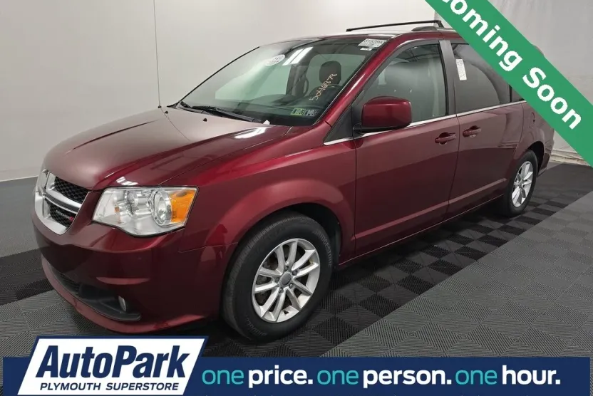 2019 Dodge Grand Caravan SXT photo 1