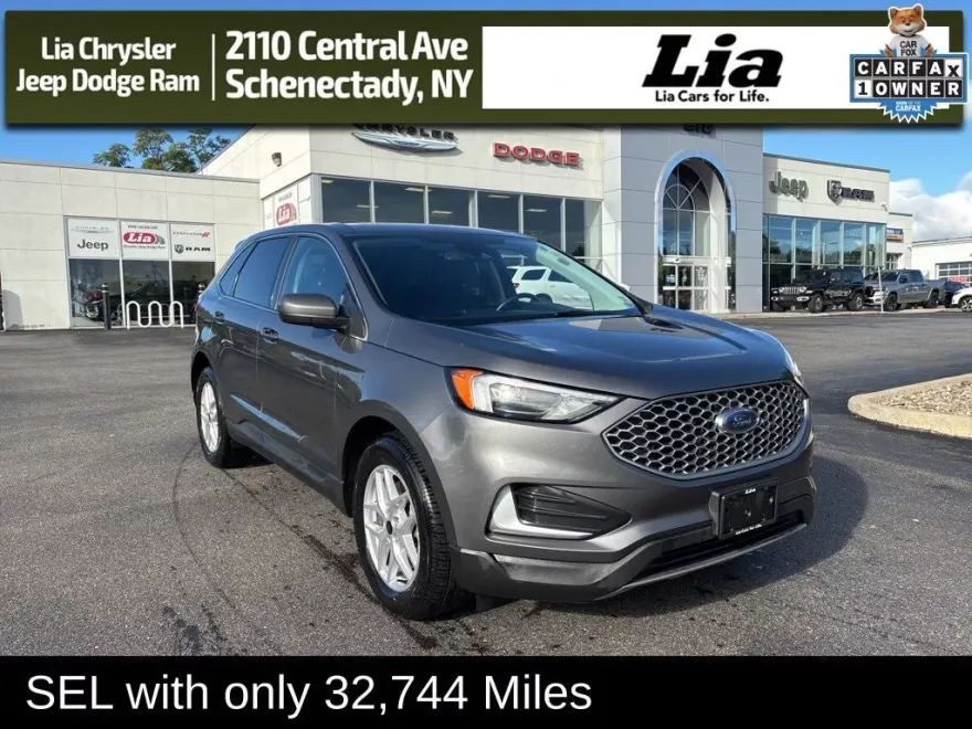 2023 Ford Edge SEL photo 1