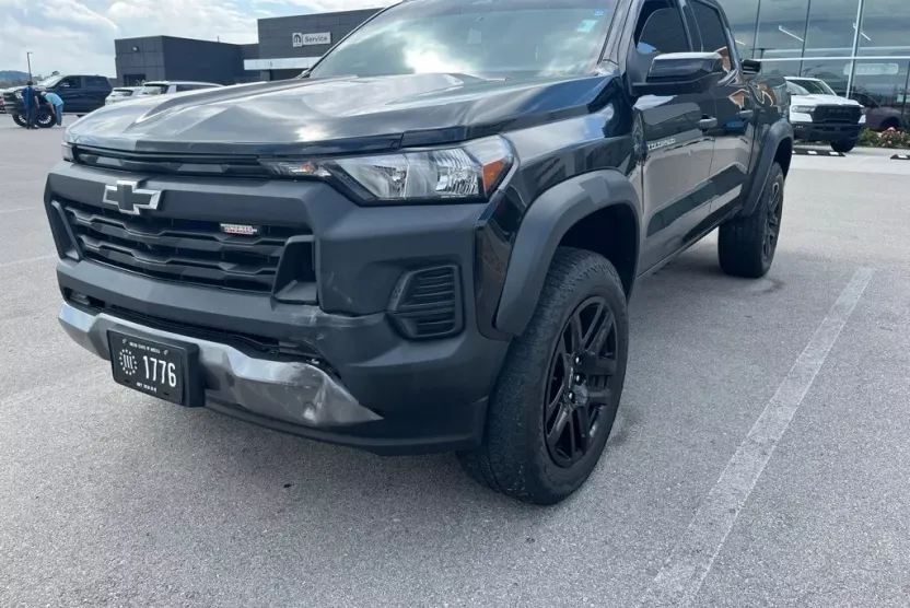 2023 Chevrolet Colorado Trail Boss photo 1