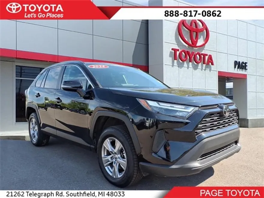 2024 Toyota RAV4 XLE photo 1