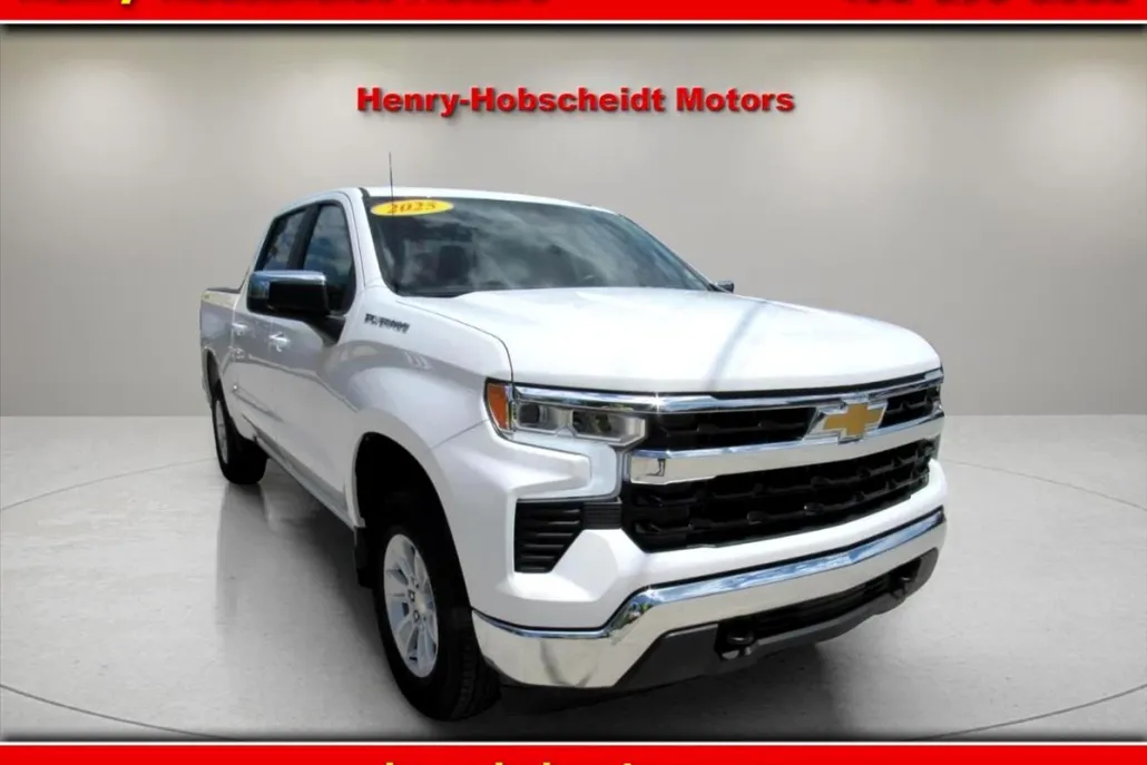 2025 Chevrolet Silverado 1500 LT photo 1