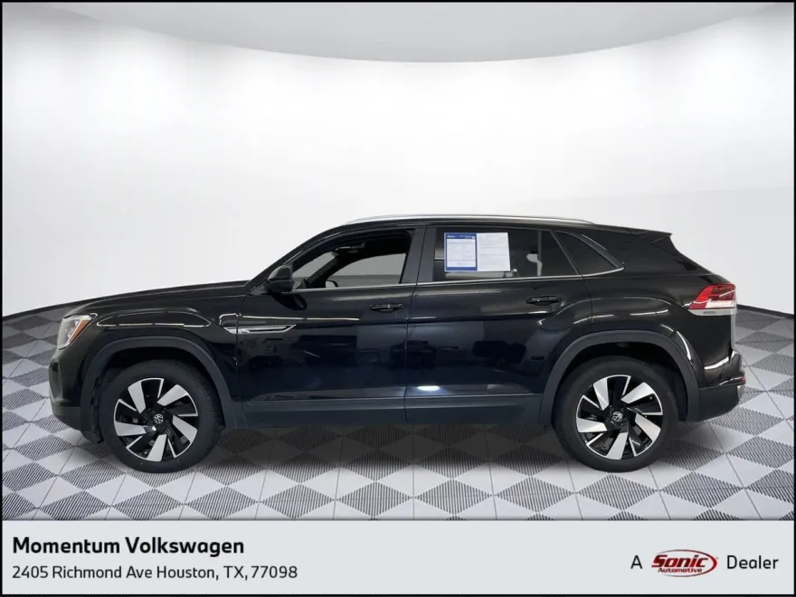 2024 Volkswagen Atlas Cross Sport SE Technology photo 1
