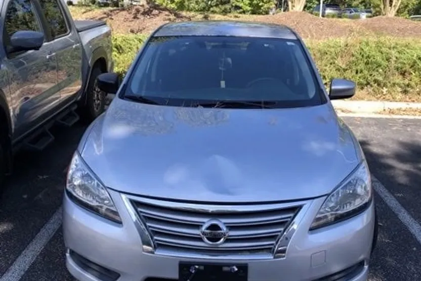 2015 Nissan Sentra SV photo 1