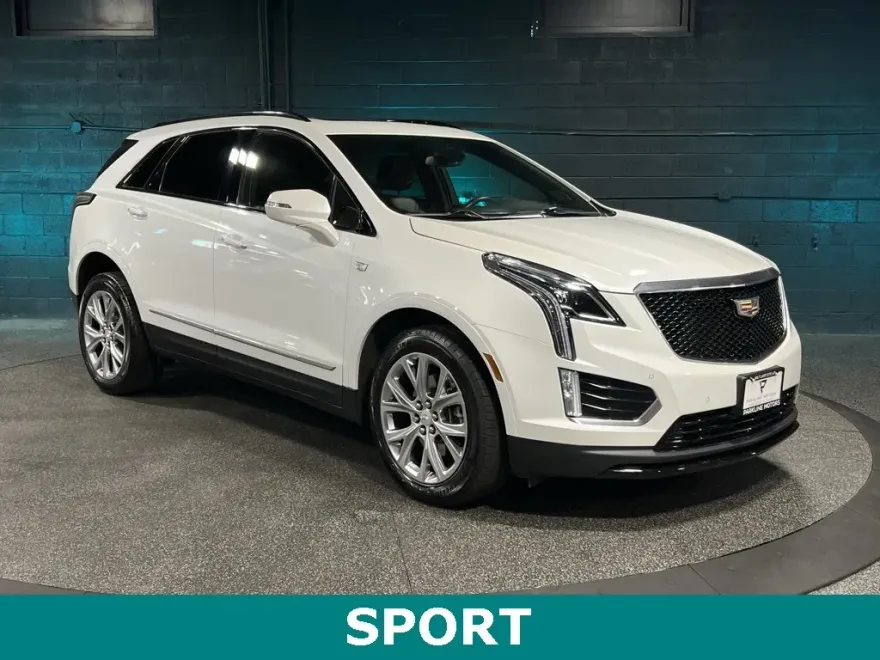 2021 Cadillac XT5 Sport photo 1