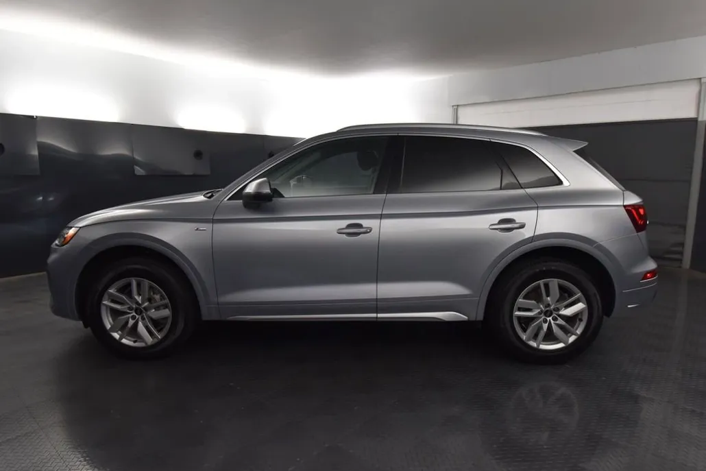 2023 Audi Q5 S line Premium 45 TFSI photo 1