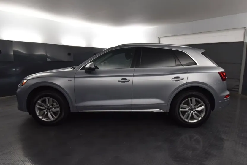 2023 Audi Q5 S line Premium 45 TFSI photo 1