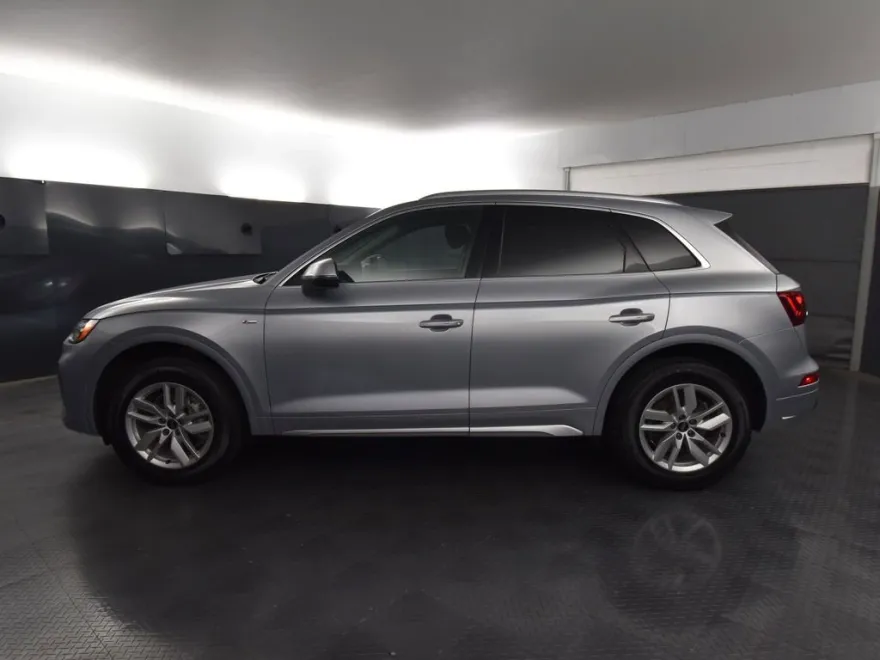 2023 Audi Q5 S line Premium 45 TFSI photo 1
