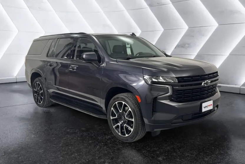 2024 Chevrolet Suburban RST photo 1