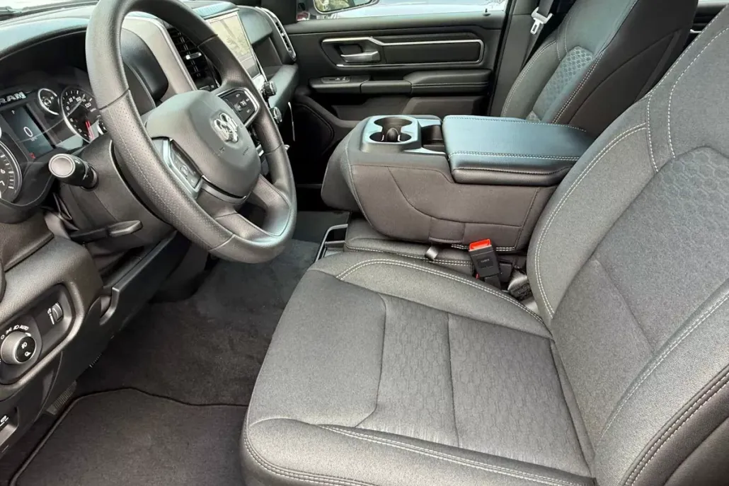 2025 Ram 1500 Big Horn photo 1
