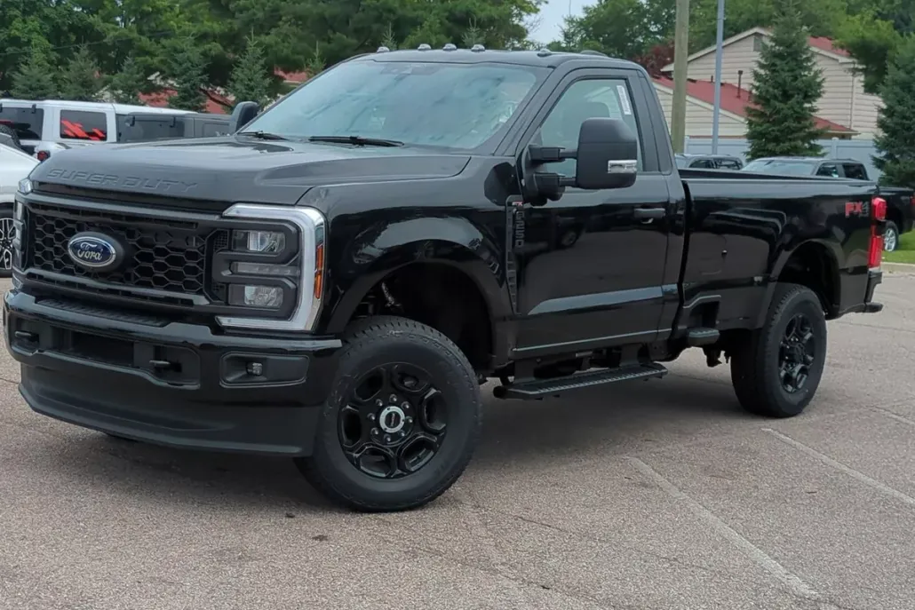 2025 Ford F-250 XL photo 1