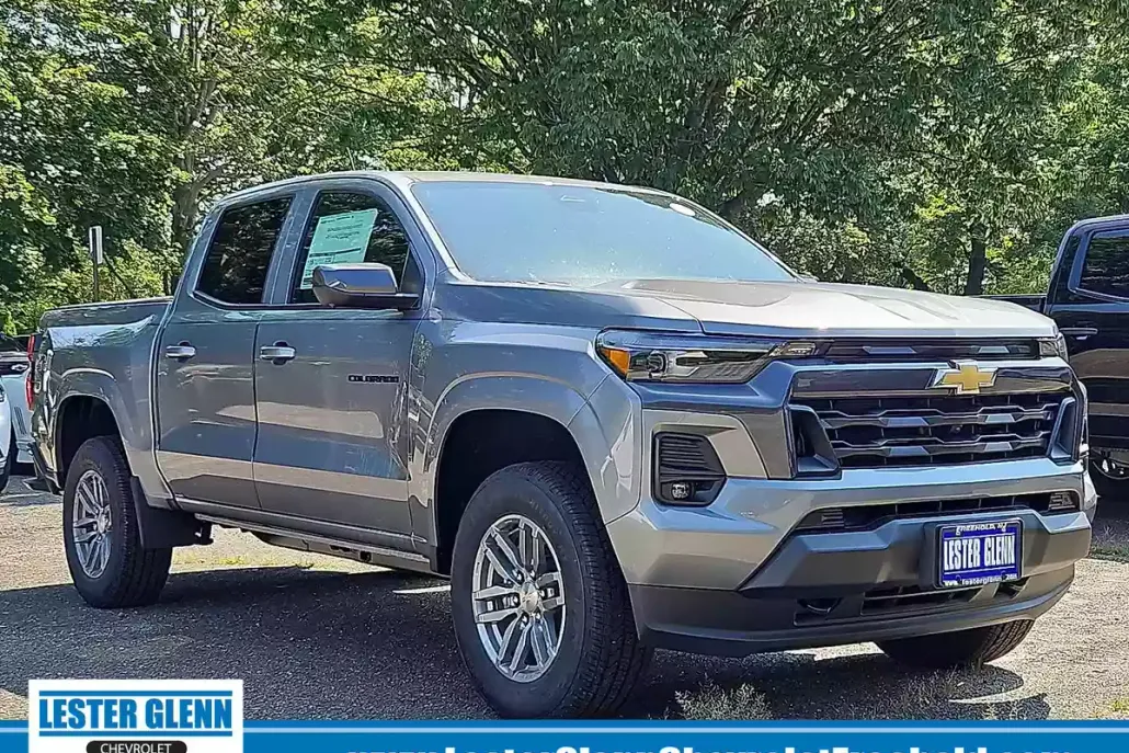 2026 Chevrolet Colorado LT photo 1