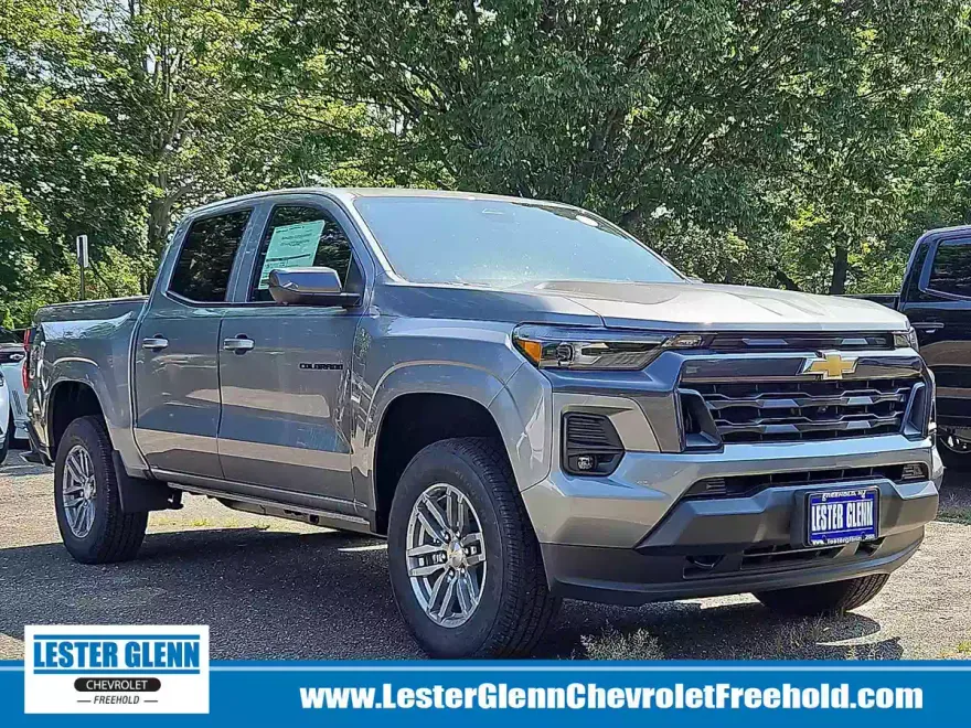 2026 Chevrolet Colorado LT photo 1