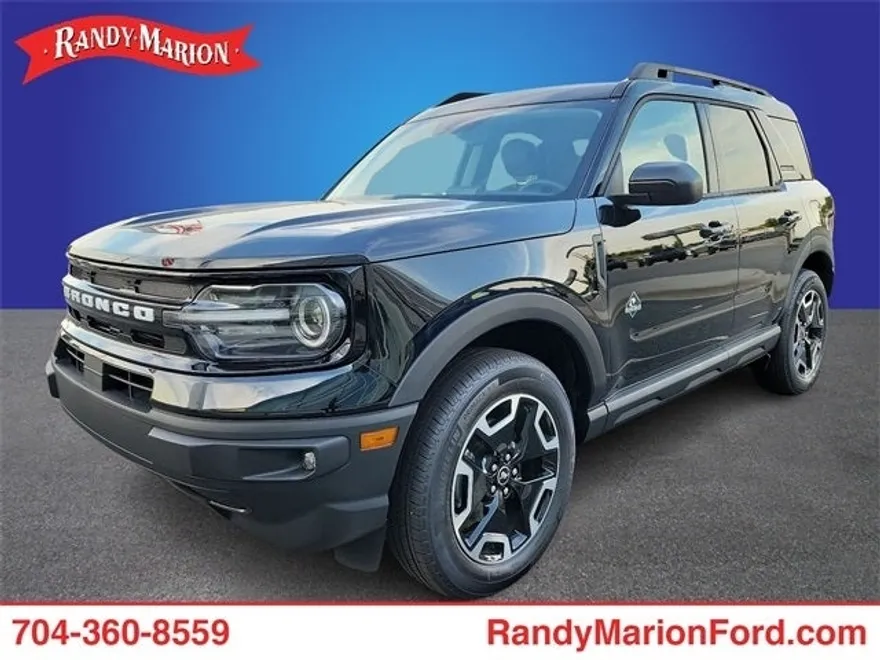 2024 Ford Bronco Sport Outer Banks photo 1