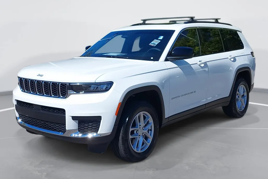 2025 Jeep Grand Cherokee Laredo X photo 1