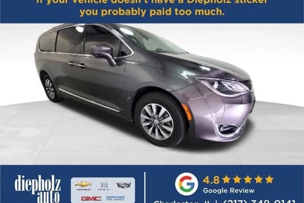 2020 Chrysler Pacifica Touring Plus photo 1
