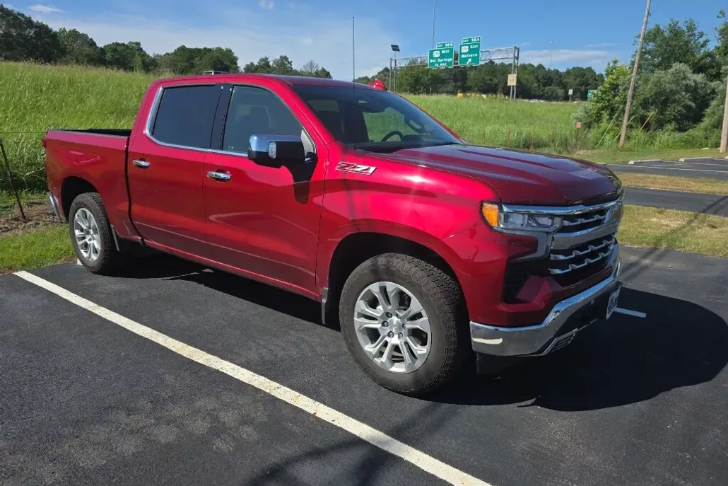 2024 Chevrolet Silverado 1500 LTZ photo 1