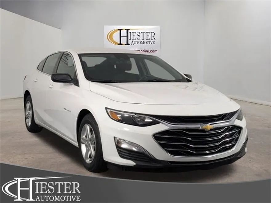 2023 Chevrolet Malibu LS photo 1