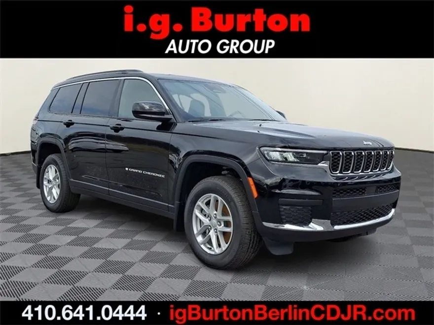 2025 Jeep Grand Cherokee Laredo photo 1