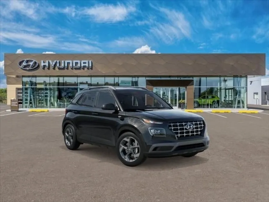 2025 Hyundai Venue SEL photo 2