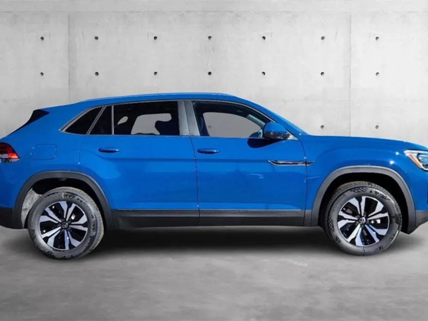 2025 Volkswagen Atlas Cross Sport SE photo 1