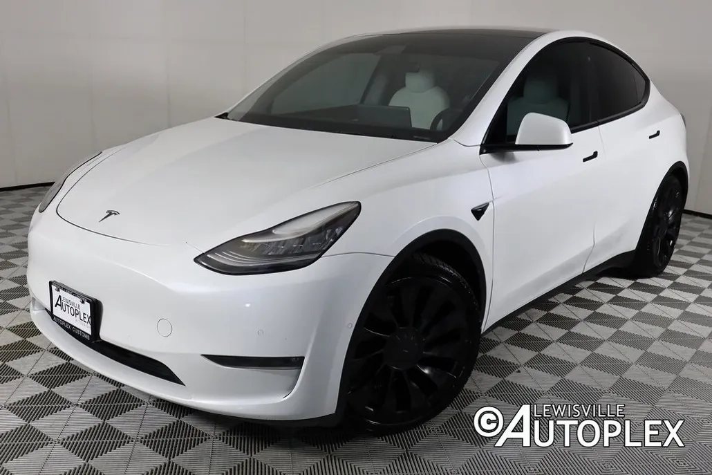 2020 Tesla Model Y Performance photo 1