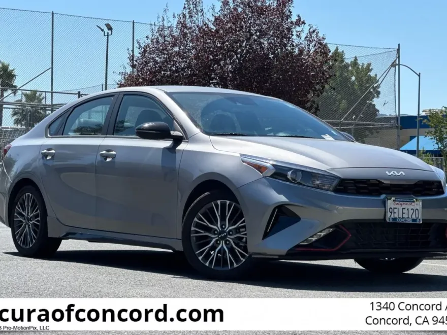 2023 Kia Forte GT-Line photo 1