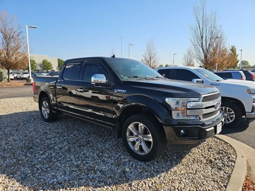 2018 Ford F-150 Platinum photo 1
