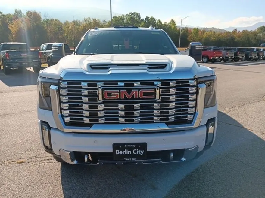 2026 Gmc Sierra 3500 HD Denali photo 1