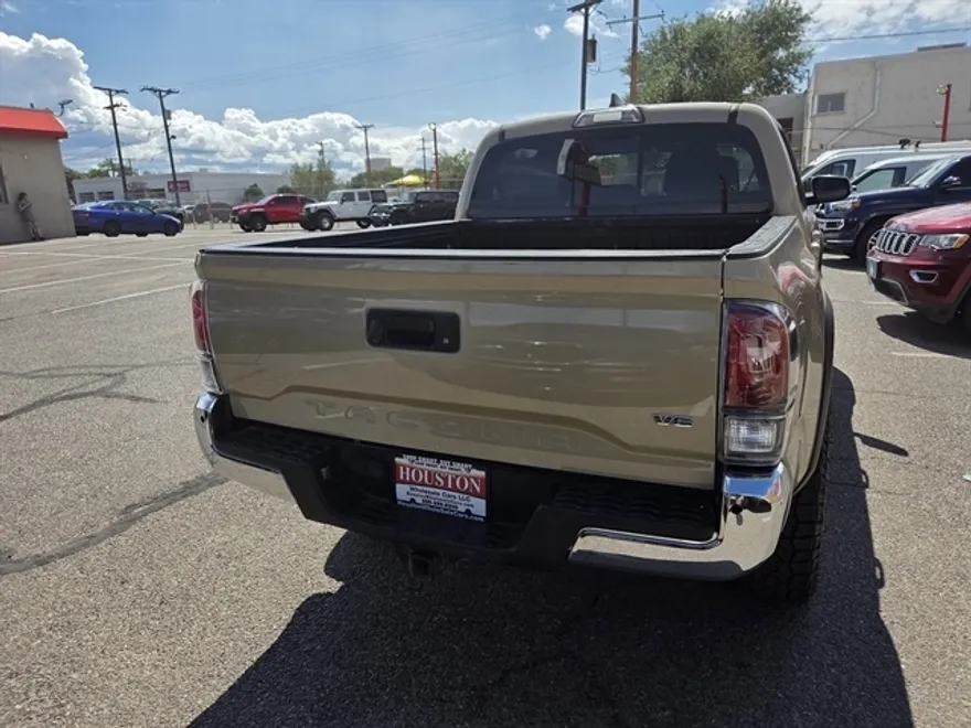 2019 Toyota Tacoma 4x4 TRD photo 1