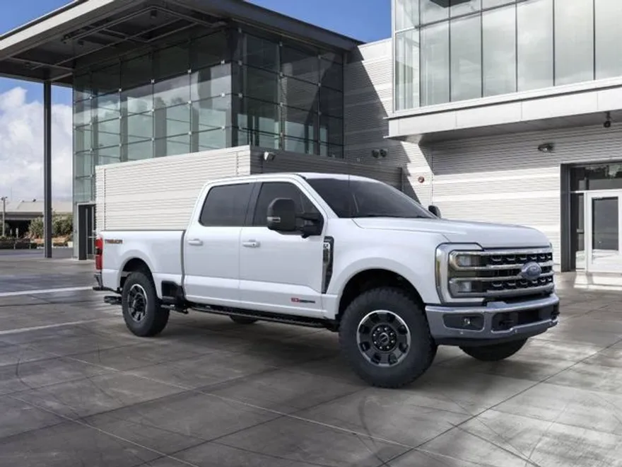 2025 Ford F-250 Lariat photo 1