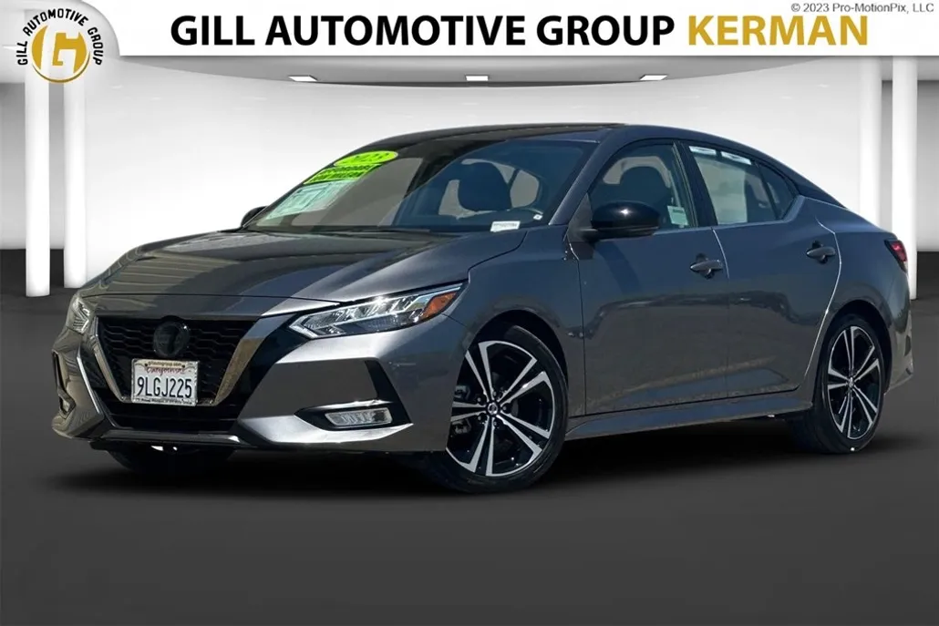 2023 Nissan Sentra SR photo 1