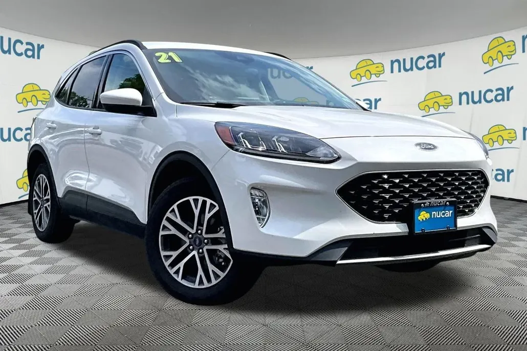 2021 Ford Escape SEL photo 1