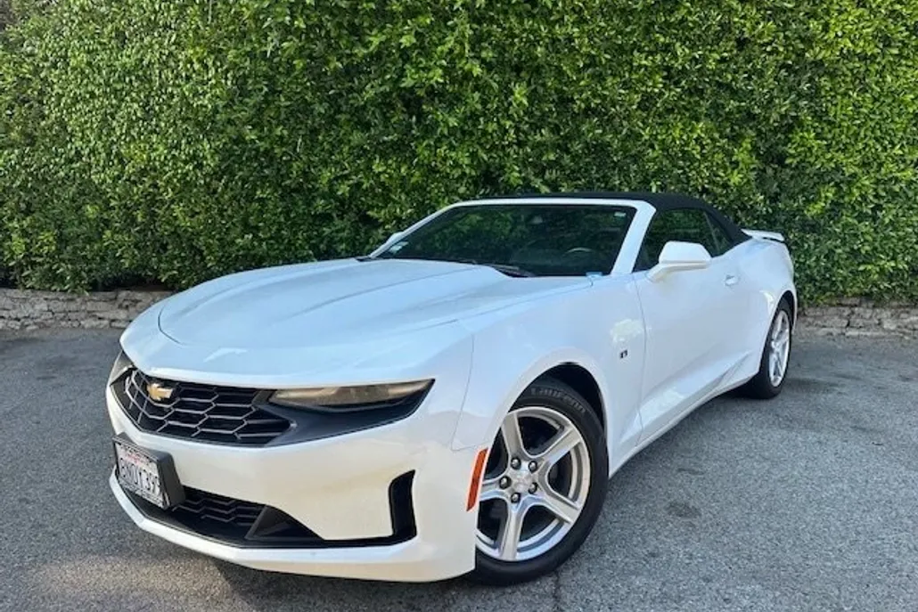 2020 Chevrolet Camaro 1LS 1LT photo 1