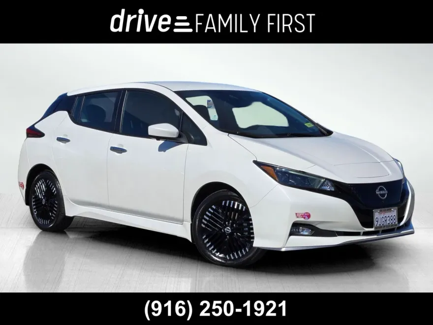 2024 Nissan Leaf SV Plus photo 1