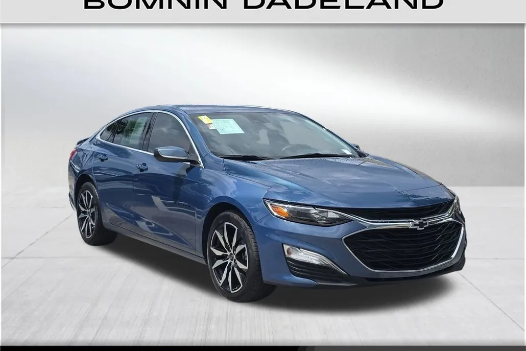 2024 Chevrolet Malibu RS photo 1