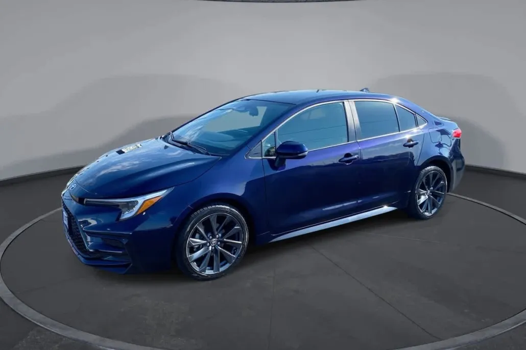 2024 Toyota Corolla SE photo 1
