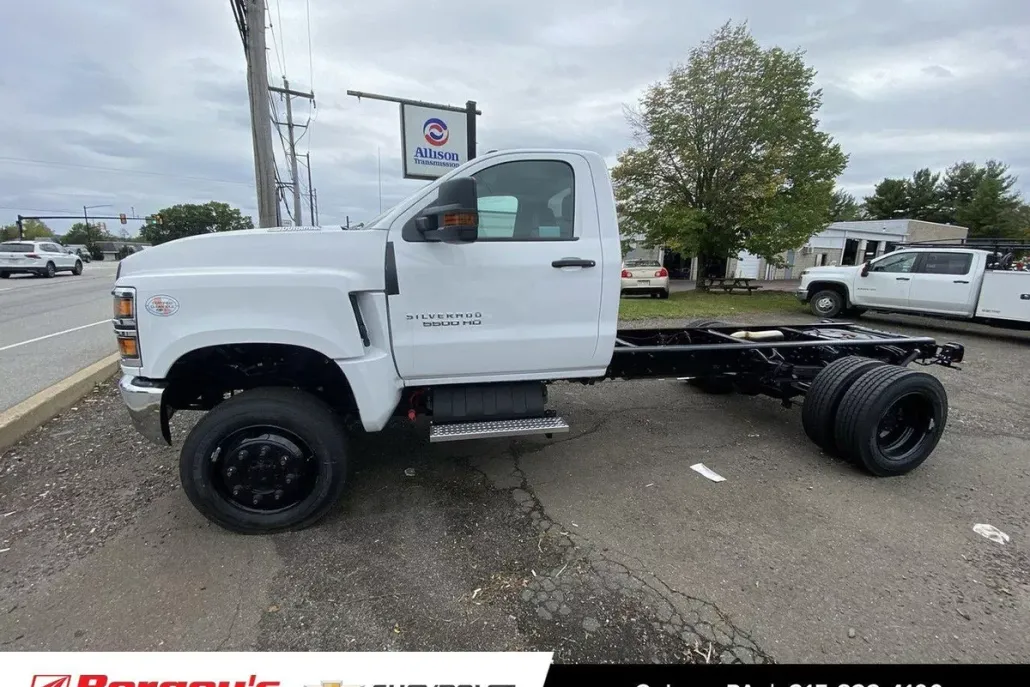 2024 Chevrolet Silverado 5500HD Work Truck photo 1