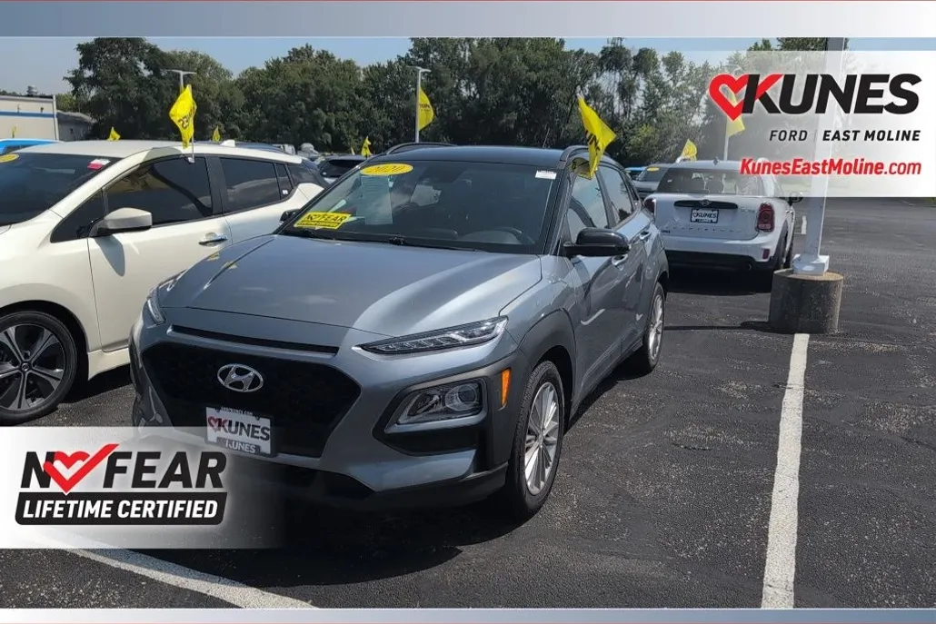 2020 Hyundai Kona SEL photo 1