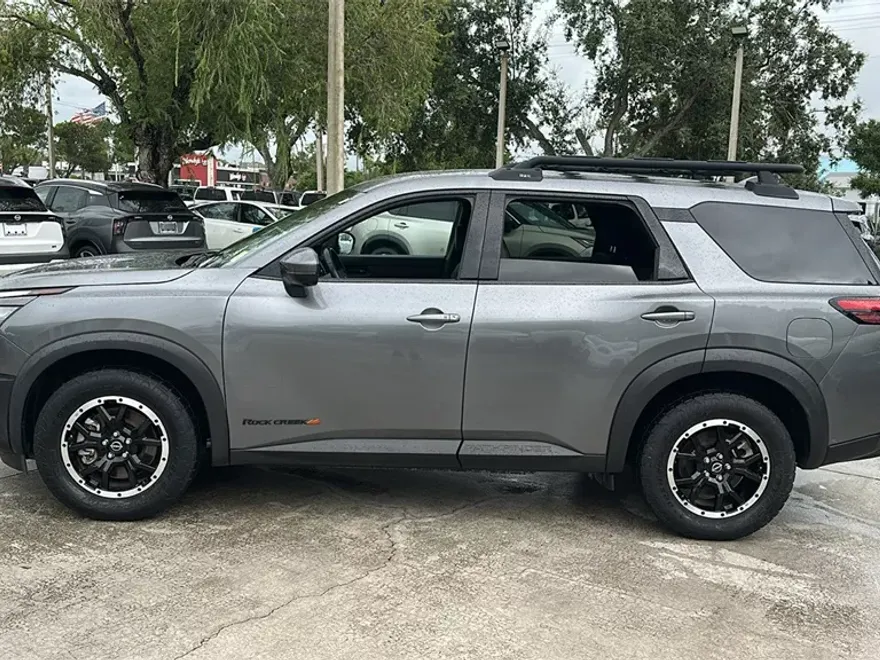 2023 Nissan Pathfinder Rock Creek photo 1