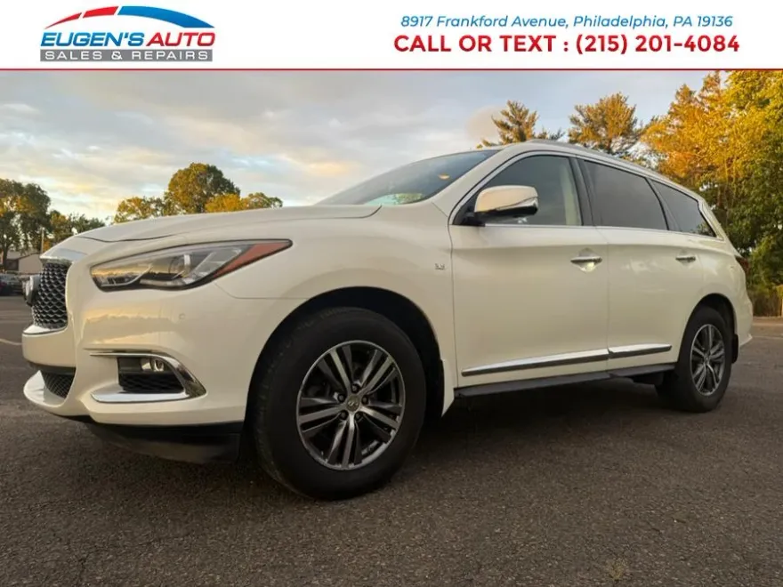 2017 Infiniti QX60 photo 1
