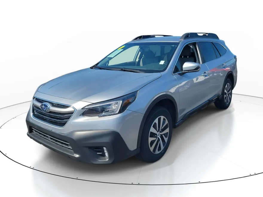 2020 Subaru Outback Premium photo 1