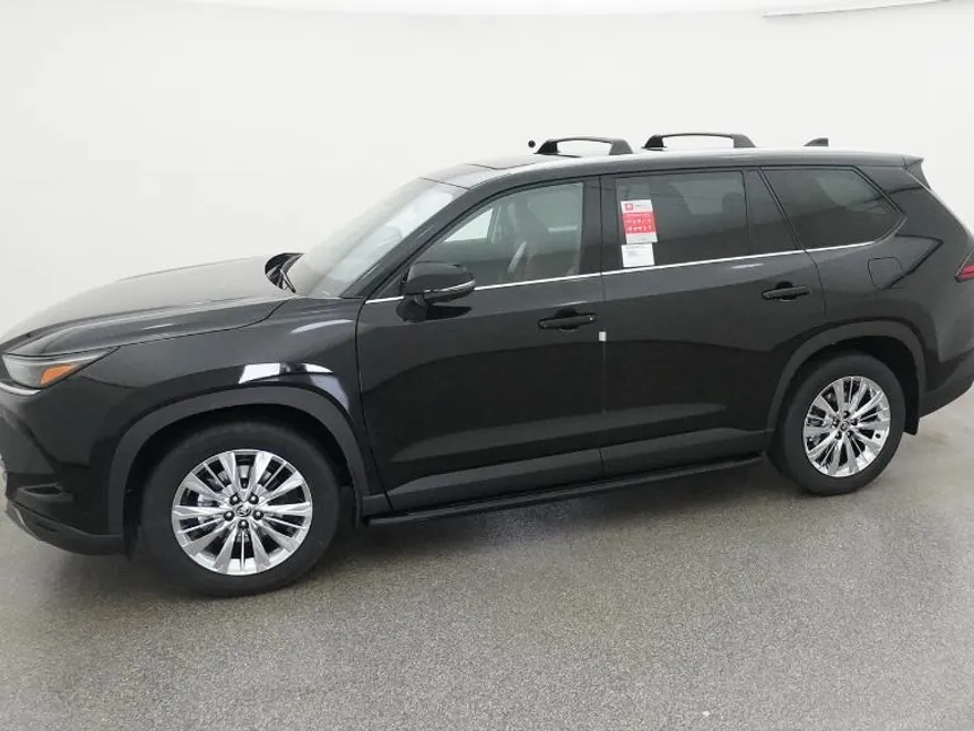 2026 Toyota Grand Highlander Platinum photo 1