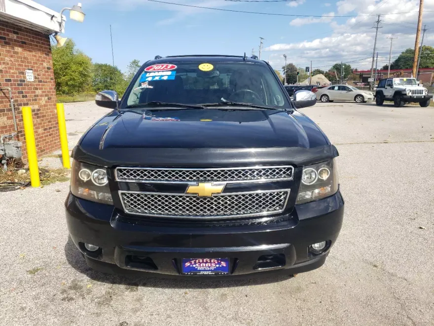 2013 Chevrolet Avalanche LTZ photo 1