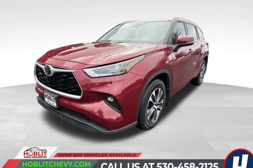 2022 Toyota Highlander XLE photo 1