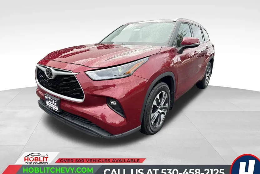 2022 Toyota Highlander XLE photo 1