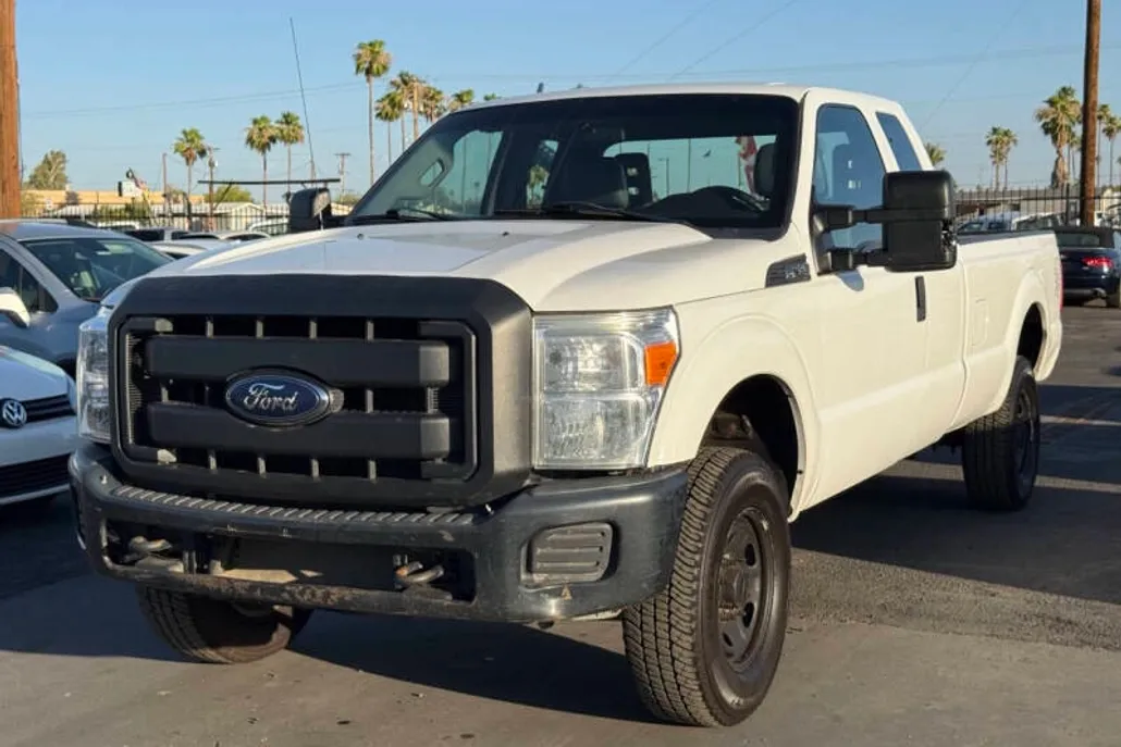 2015 Ford F-350 XL photo 1