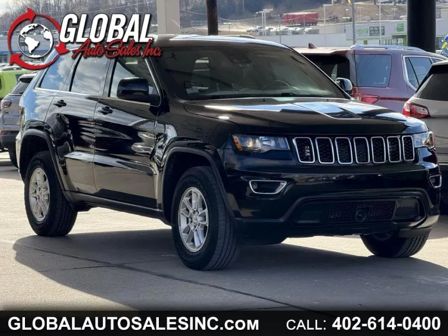 2020 Jeep Grand Cherokee Laredo E photo 1